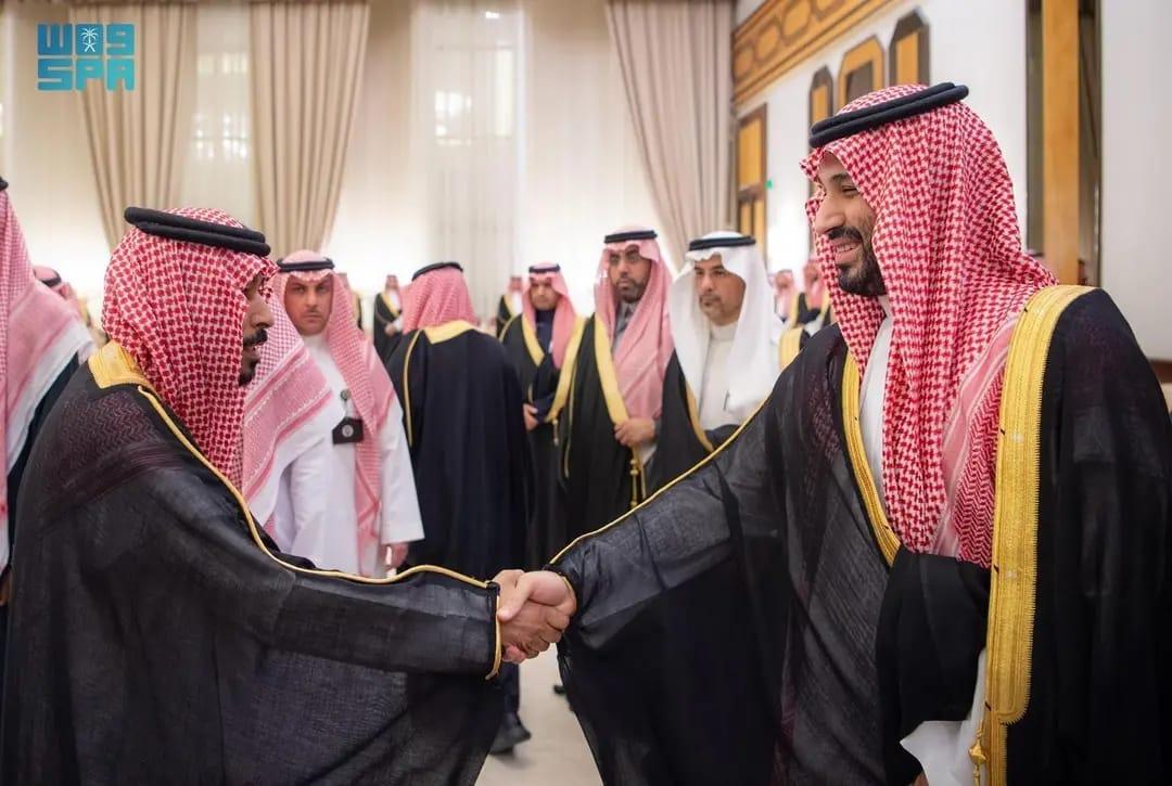 سمو ولي العهد يستقبل أصحاب السمو الوزراء والفضيلة العلماء والمعالي