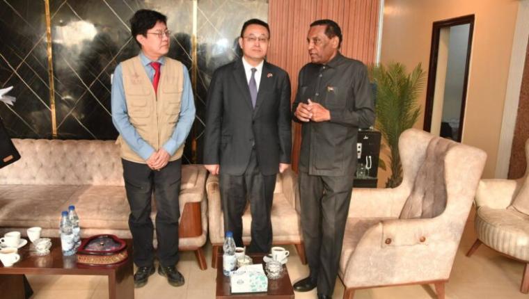 القائم بالأعمال الصيني في الشمالية..