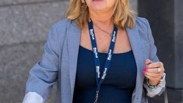 جولي بروان الصحافية التي أسقطت إبستين