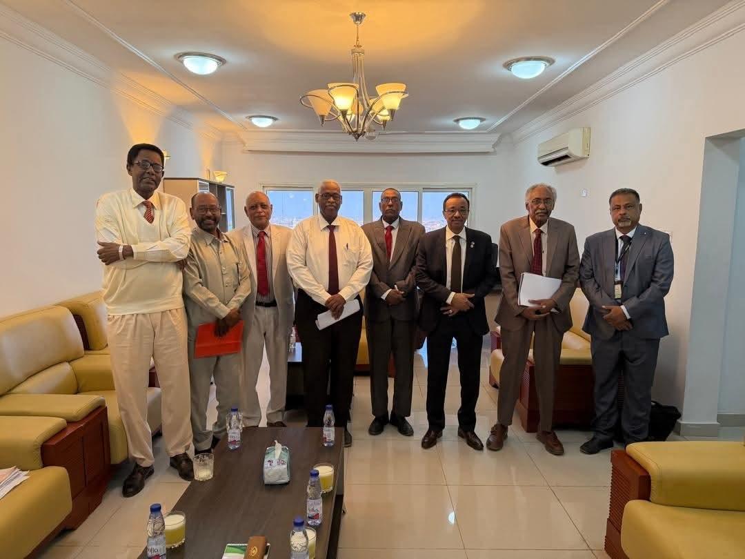 لجنة التعليم العالي تلتقي وزير التعليم العالي وتقدم تقريرها النهائي