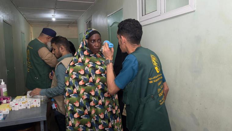 بالصور.. مركز الملك سلمان للإغاثة ينفذ مبادرة "نور السعودية" في باماكو عاصمة مالي