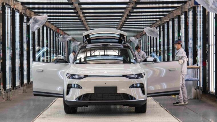 بأكثر من 34 مليون سيارة إنتاجا ومبيعا سيارات الطاقة الجديدة