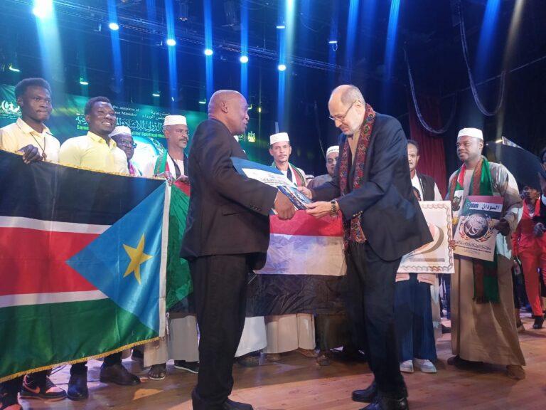 تكريم سوداني في القاهرة: رسالة سلام صوفية من قلب مهرجان “سماع